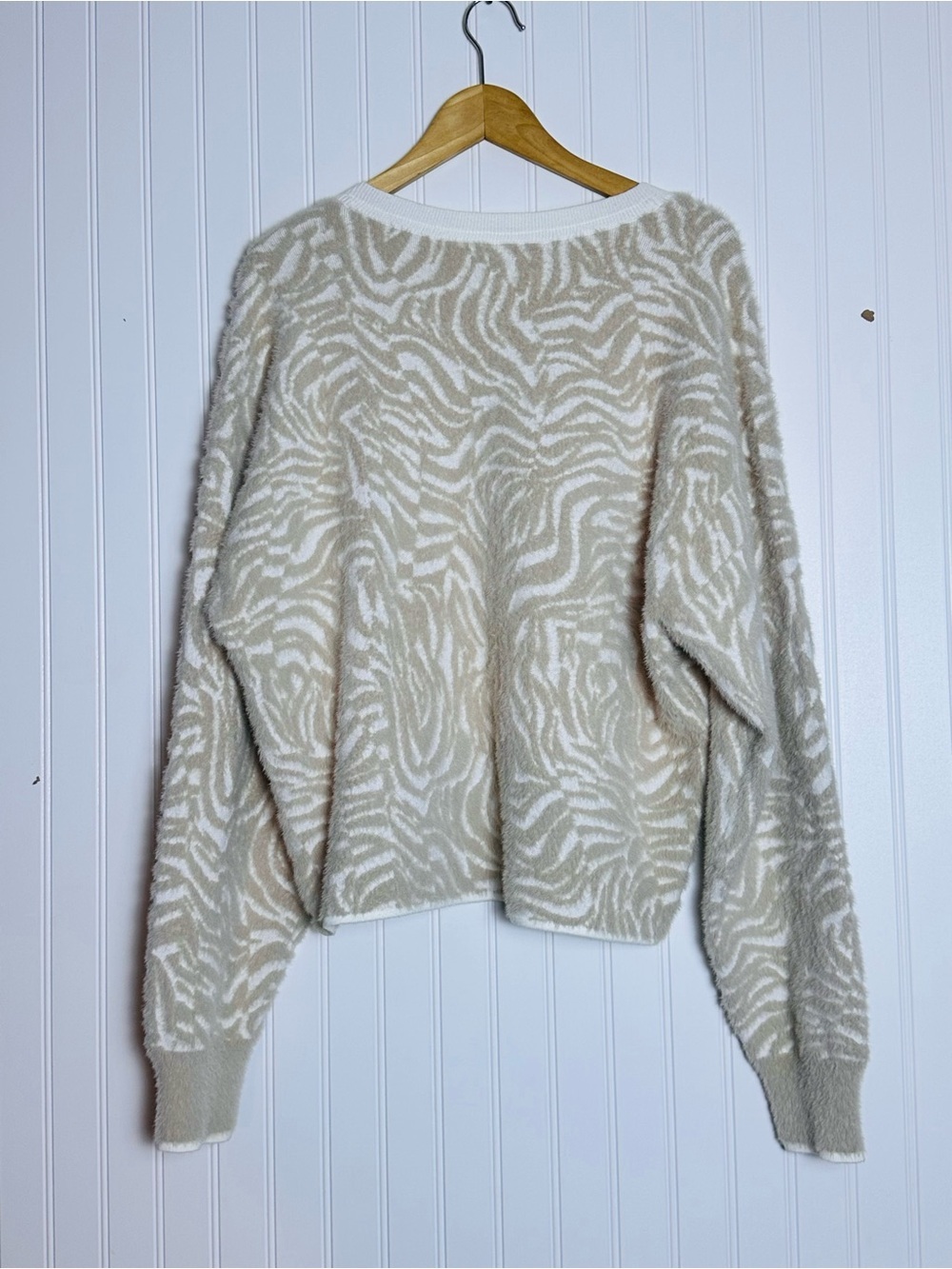 Anthropologie Pilcro Animal Eyelash Sweater Crew Neck XL Neutral Motif colorway - Picture 8 of 10